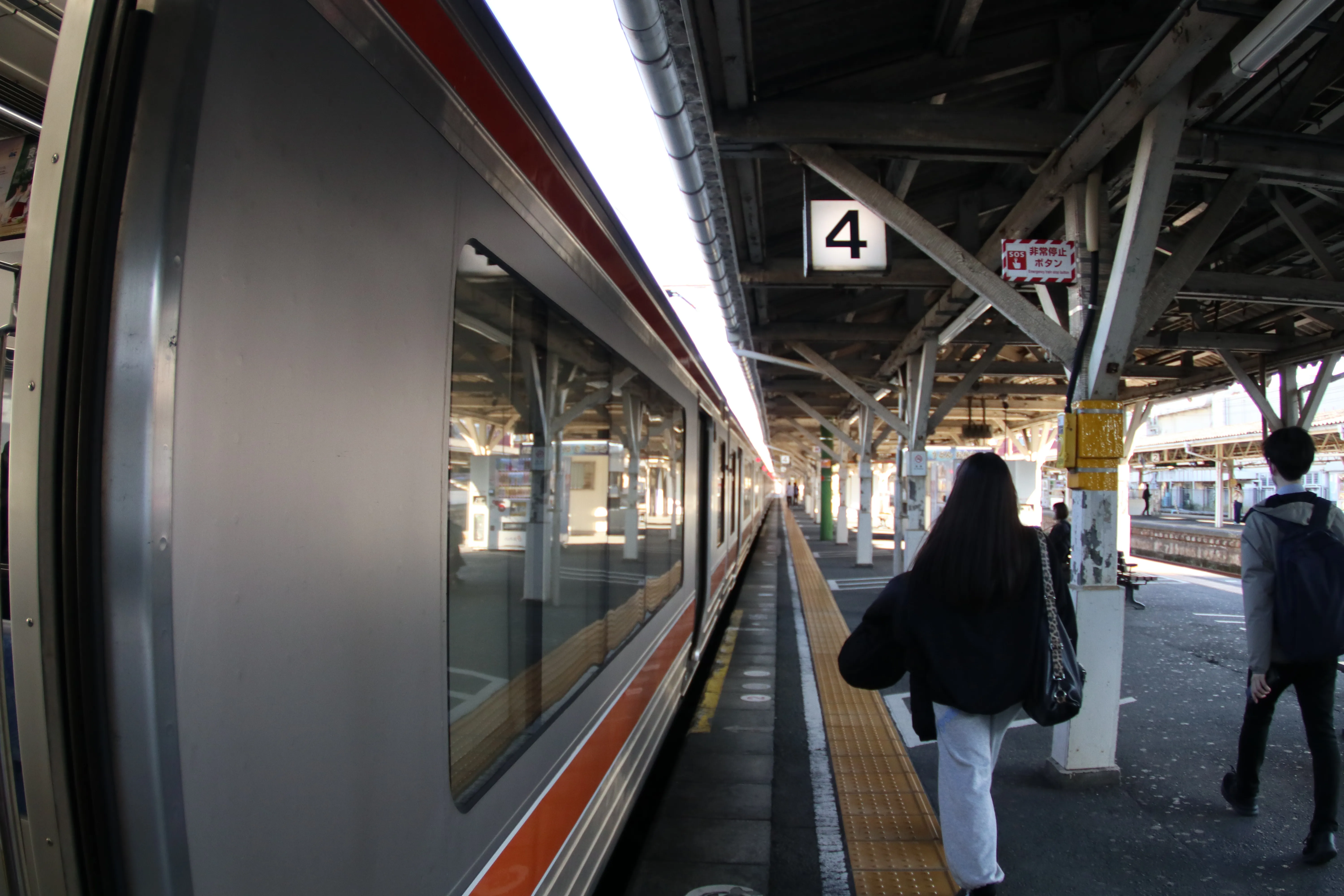 熱海行き普通列車